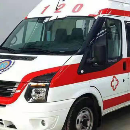 武胜非急救护送病人转院租赁救护车的优缺点对比